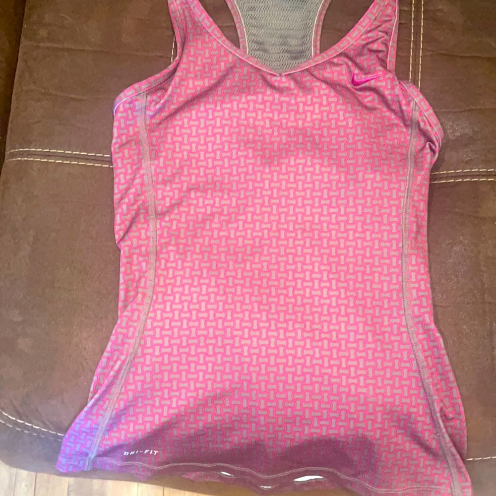 Nike dry fit tank